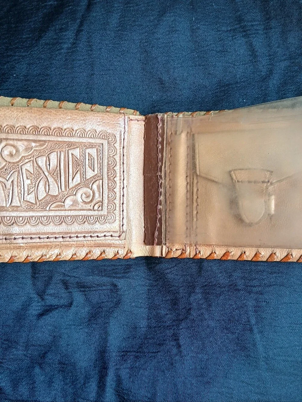 Hand-Tooled Floral Leather Wallet - Tan